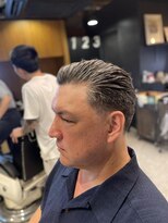 フランクスバーバー アンド ビアークラブ(FRANK'S BARBER and BEER CLUB)&nbsp;スパイキーショート/フェザーパーマ/サーフカール/有楽町