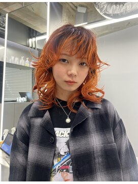 ヴァイス 新宿店(VAICE) オレンジカラー