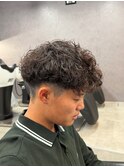 スパイキーショート　フェード　スペインカール　ルーズパーマ