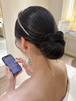 ヴィサージュアクト(VISAGE a.c.t)&nbsp;ツヤっとタイトシニヨン♪