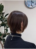 【似合わせショート×白髪ぼかしカラー】