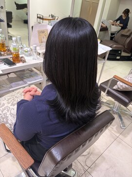 フォルテ 横浜店(FORTE) 艶感ブラック×くびれ巻き