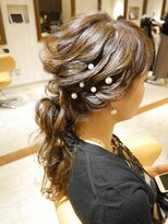 シエル(hair terrace Ciel)&nbsp;ゆるふわローポニーテール♪