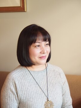 プラーナ(PRAANA) 上品 ミディアムボブ