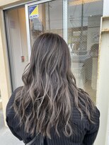 グロウウルマ(GLOW uruma)&nbsp;グレージュハイライト