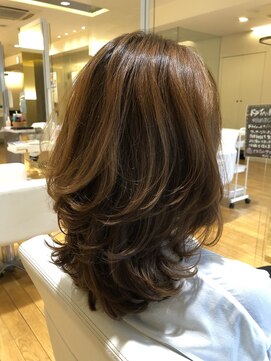 ファム 立町店(femme) ヘルシーレイヤー×無造作カールボブディ