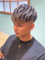 ヘアーアンドスパ フラップス(FLAPS) ダウンバングフェードマッシュ×グレーベージュ