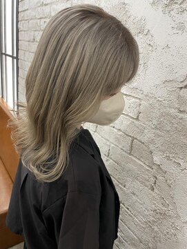 プライズ アイリス 池袋東口店(prize Iris) ミルクティーベージュ/20代30代/￥9900