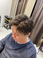 アイズ 海老名(AIZU) アップバングツイストスパイラルパーマ 刈り上げマッシュメンズ