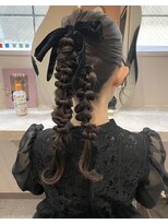 ミラ(Mila)&nbsp;大人気高めポニー♪ツインアレンジ♪