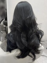 ユニ 原宿(uni)&nbsp;韓国ヘア/ブルーブラック/レイヤーカット