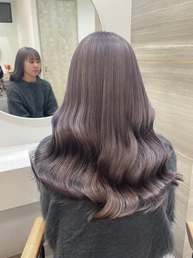 ラビス クローバー(Lovis clover) グレージュカラー