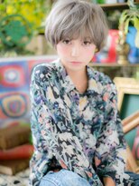 カバーヘア ブリス 志木南口駅前店(COVER HAIR bliss)&nbsp;ハイトーンカラーグレーベージュ小顔ショートh3志木10代20代30代