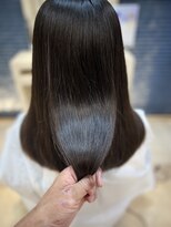 ヴィヴァーチェイルソーレ(VIVACE ilsole)&nbsp;20代30代40代ストレートアッシュベージュ髪質改善艶感カラー