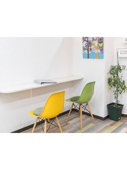 気さくなスタッフがお出迎え♪居心地の良いアットホームな雰囲気で、大型店が苦手な方にもオススメ☆