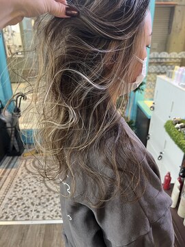 ナンバーナイン(NUMBER NINE) ホワイトハイライト/姫路/姫路ハイライト