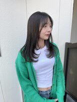 メロウ(mellow)&nbsp;レイヤーカット×インナーカラー×ホワイトシルバー