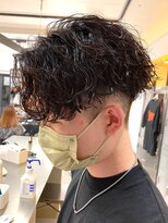 テン 心斎橋(tenn.)&nbsp;難波ツイストパーマメンズスパイラルパーマフェザーショート色気