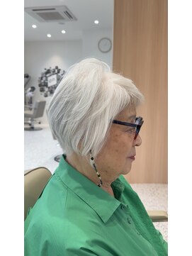 オン キャナルシティ博多前店(on) 【タキさん】上品シルバーボブ/エイジングケア/60代70代/博多