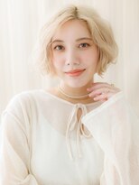 カバーヘア ブリス 大宮西口(COVER HAIR bliss)&nbsp;ホワイトブロンド/センターパート/ショートボブ/ゆるふわ/20代e