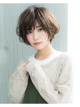 パージスイート(Parge Suite) 大人かわいいふんわりショートボブ