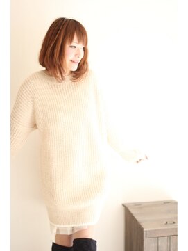 ランプ ヘアー プラス(Lamp Hair Plus) 前下がりボブ