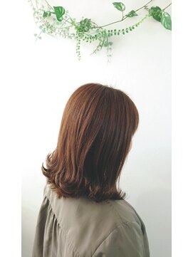 ピカソ こあら店 外ハネ 切りっぱなしロブ