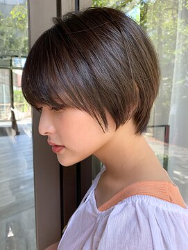 ミィ 表参道(mee.) 【mee.】ハセガワヒトシ 春　スッキリショート　小顔