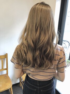 アーチ(ARCH) 【ARCH 竹田】ミルクティーベージュ