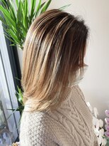 キュー(cue)&nbsp;【cue】バレイヤージュ×自然光で透けるベージュ