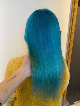 ブランニューロミエ 野田阪神店(Brand new lomie) 一目違うお洒落なターコイズカラー