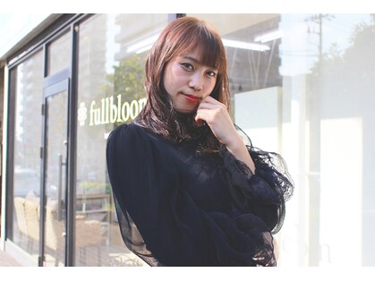 フルブルーム(fullbloom)の写真