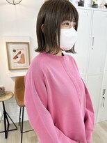 イコ 表参道原宿(ico)&nbsp;オリーブベージュ イルミナカラー 切りっぱなしボブ