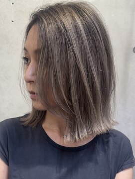 ヨロ 小岩(YOLO) ハイライトカラーミルクティーベージュケアブリーチダブルカラー