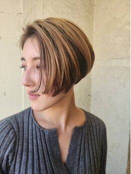 ペネロープ(Penelope)の写真/雰囲気、骨格、髪質、それぞれの良さを生かしあなたの似合わせスタイルを作り出す―【新宿駅/顔周り】