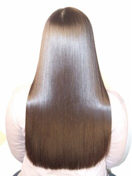 トリートメントの常識を覆す《DTSS》導入サロン。パサつき&うねりとはサヨナラ!極上の手触りに感動◇