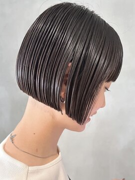 ハウ 心斎橋(how) 20代30代40代抜け感ショートボブミルクティベージュアッシュ