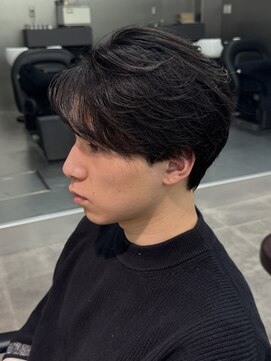 ジーニー 千葉(GENiE) ウルフ/センターパート/カルマパーマ/ニュアンスパーマ/古荘竜生