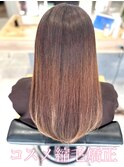 自然なストレートが叶う！コスメ縮毛矯正で理想のツヤ髪に