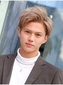 アップバングツーブロックダブルカラーブリーチメッシュ