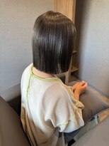 ツキヒ(TUKIHI)&nbsp;ぷつっとボブオリーブベージュ