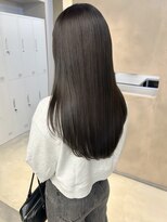 ユッカ 京橋(YUCCA)&nbsp;【YUCCA】透明感オリーブグレージュ暗髪ロングレイヤー