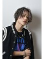 アレッタ(ALETTA)&nbsp;シルエットが綺麗な髪型も◎今っぽくキマるセンターパートに！