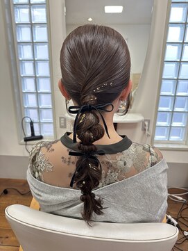 フィールプラスシェア(FEEL+share) 編み下ろしタイトアレンジ