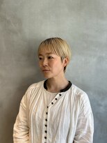 ニーイチイチ(211) ハイトーン/コンパクトショート