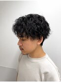 オンオフ決まるメンズパーマスタイル