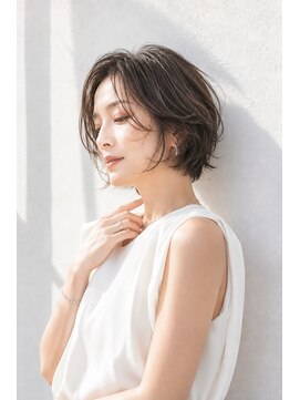 アッシュ 学芸大学店(Ash) ショートボブ/大人女性/グレージュ/白髪ぼかし/脱白髪染め