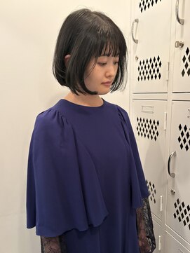 アンフェインド02(UNFEIGNED 02) 黒髪ボブ/ハッシュカット/グレージュ/ツートンカラー/伏見/栄