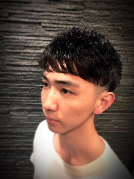 プレミアムバーバー 銀座店(PREMIUM BARBER produce by HIRO GINZA) ツーブロックメンズパーマ【銀座】＜理容室＞【銀座】＜理容室＞