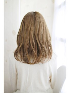 シュシュット(chouchoute) 吉祥寺3分/ウォーターフォール毛先パーマ黒髪ことりベージュ/047